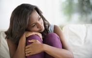 Many women have benefitted from using EPO during PMS. (Image via Verywell Health)